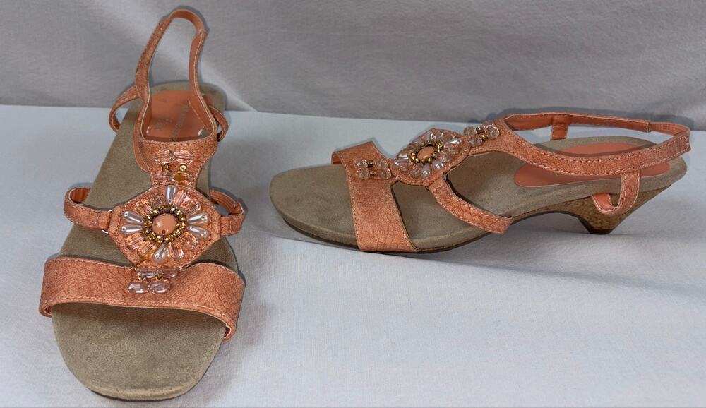 Anne Klein Peach Slingback iFlex Sandal Size 7.5